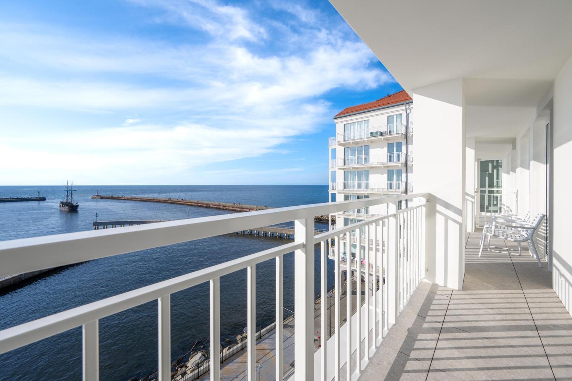 Sea Collection By Marina Royale Aparthotel Darlowo Bagian luar foto